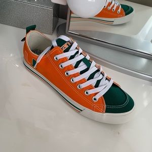 SKICKS University of Miami “Converse” Sneakers